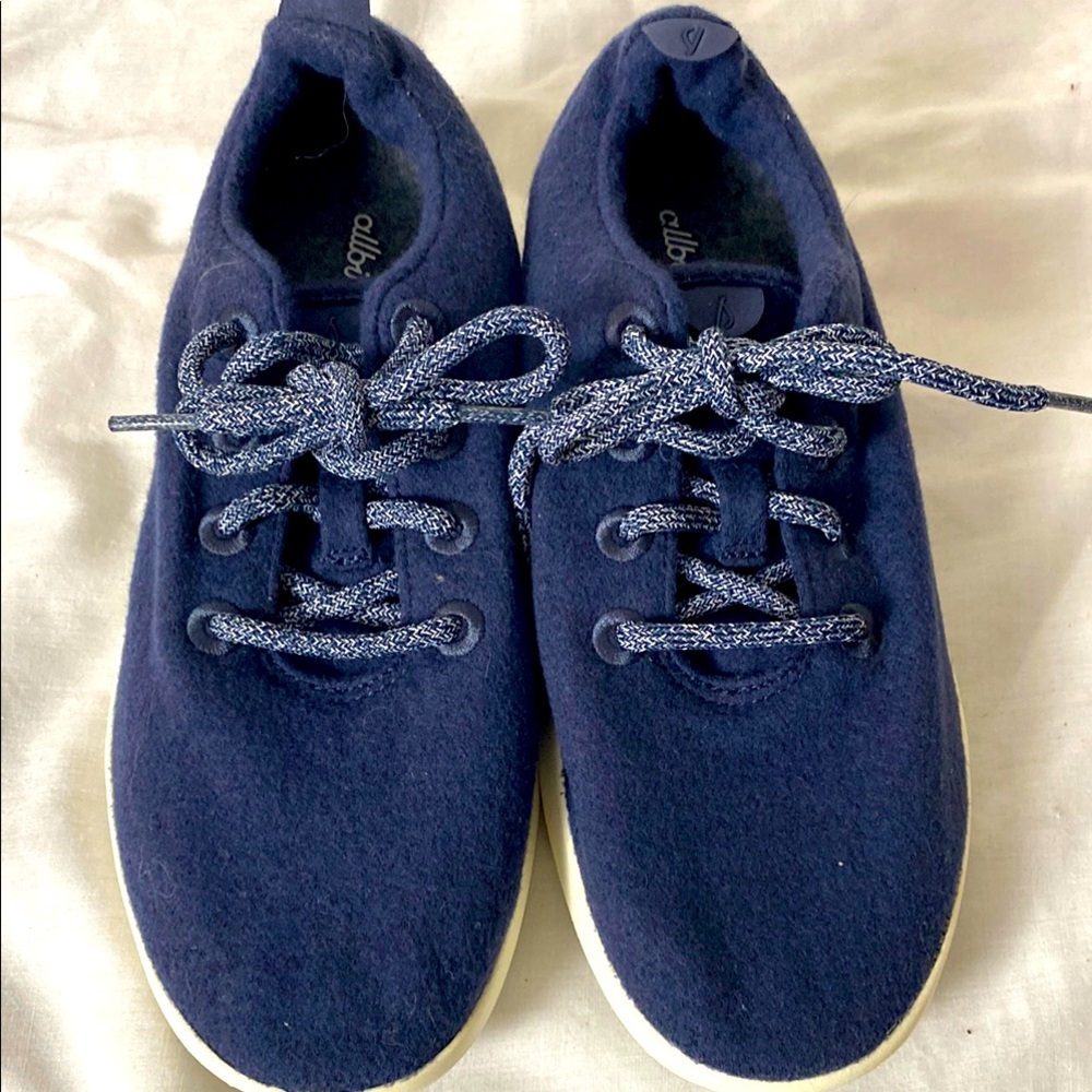 NWT Allbirds Blue Sneakers Soft Fabric Versatile